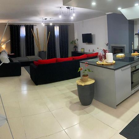 Апартаменты Alojamento House 66 Понта-Делгада Экстерьер фото